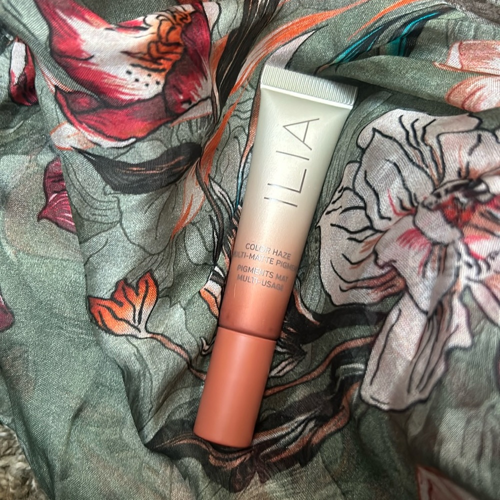 ILIA
Color Haze Multi-Use Pigment